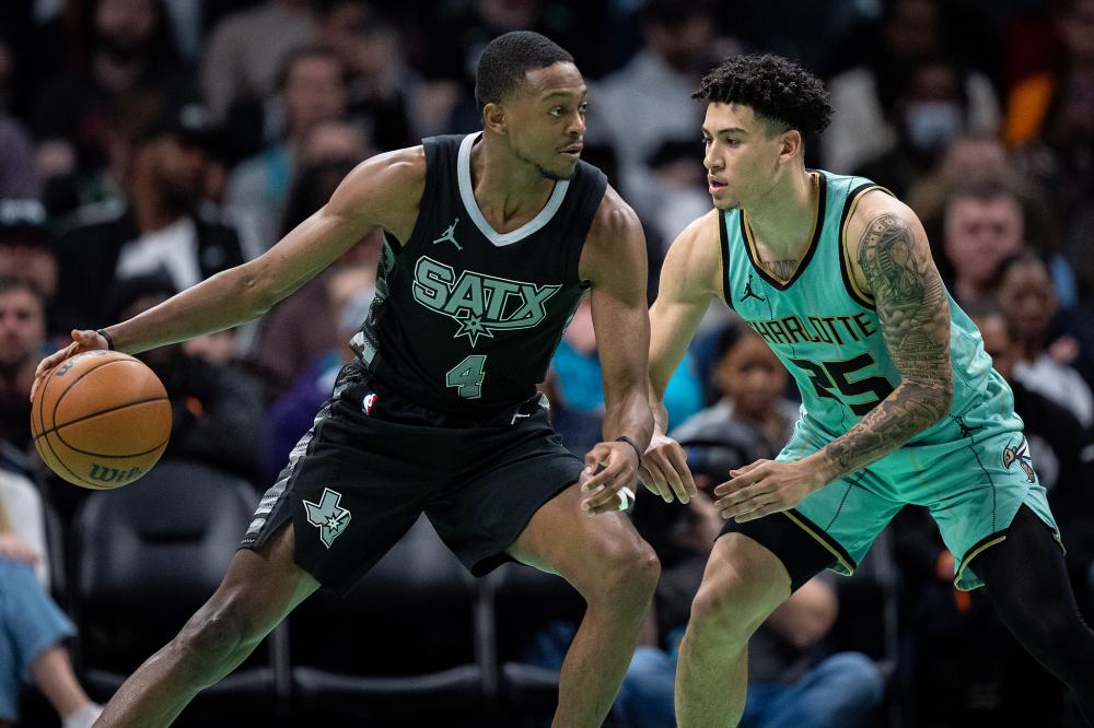 C罗的反应 C罗的反应