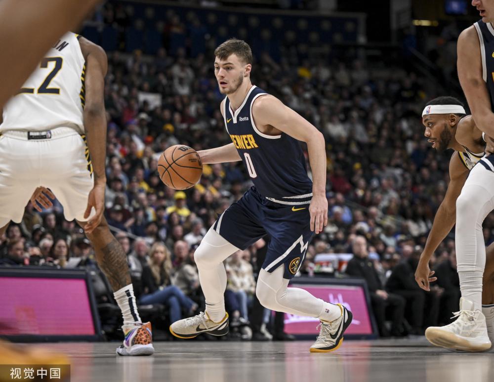 域的爱情见 域的爱情见